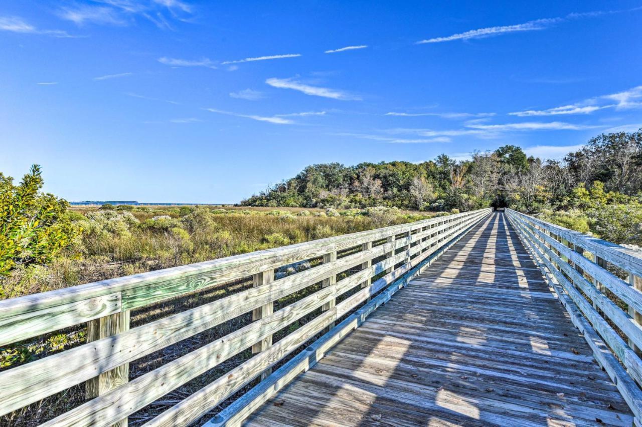 Breezy Hilton Head Getaway 3 Decks And Water Views! Villa Hilton Head Island Exterior photo